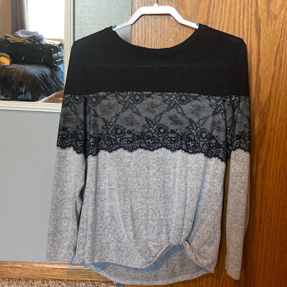Maurices Tops - Maurices long sleeve top